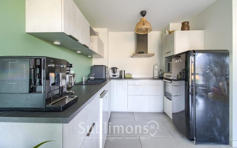 Appartement - 85 m² - 3 pièces