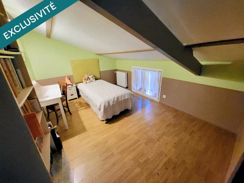 Maison - 335 m² - 14 pièces