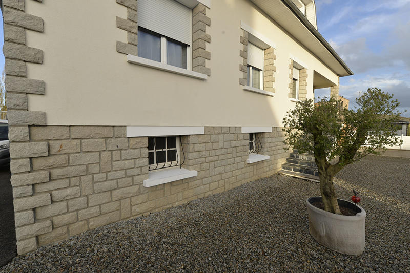 Maison - 166 m² - 8 pièces