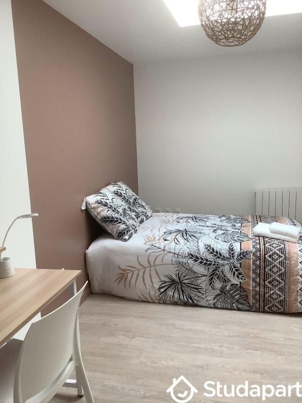 Chambre - 10 m² - 1 pièce