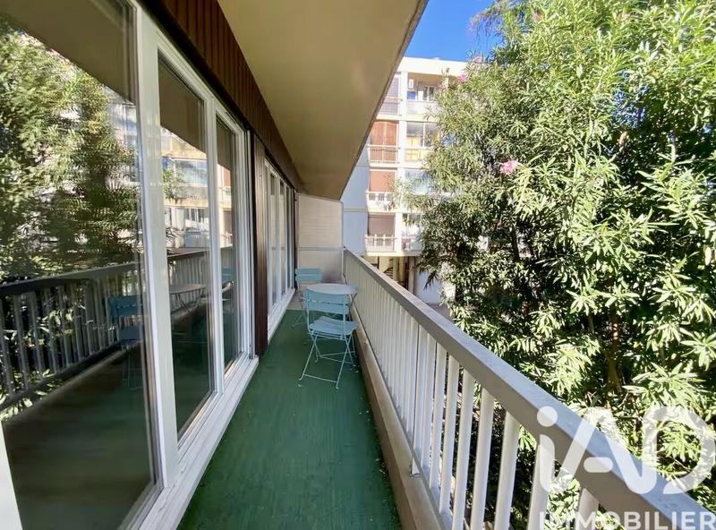 Appartement - 80 m² - 4 pièces