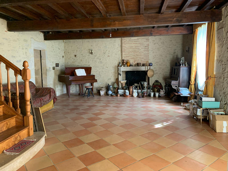Maison - 252 m² - 8 pièces