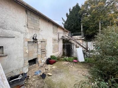 Immeuble - 94 m² - 6 pièces