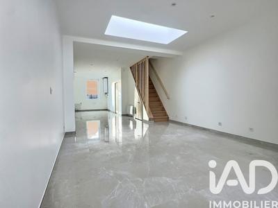 Maison - 95 m² - 4 pièces