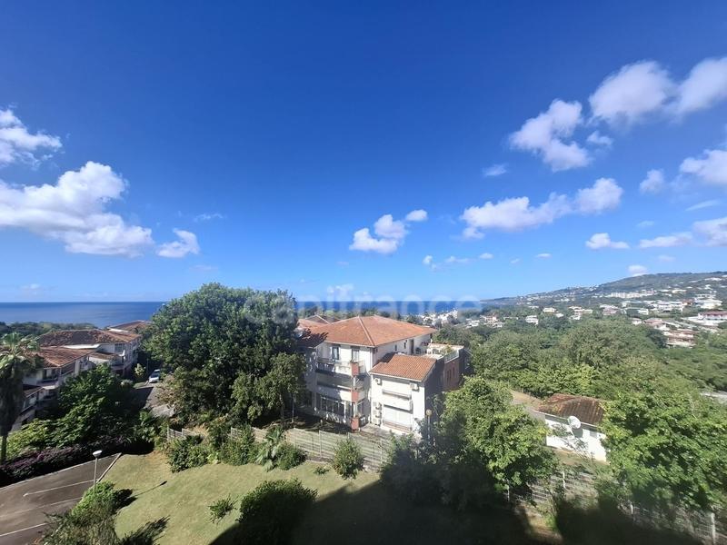 Appartement - 94 m² - 4 pièces