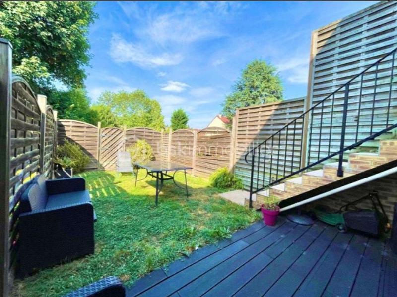 Maison - 85 m² - 5 pièces