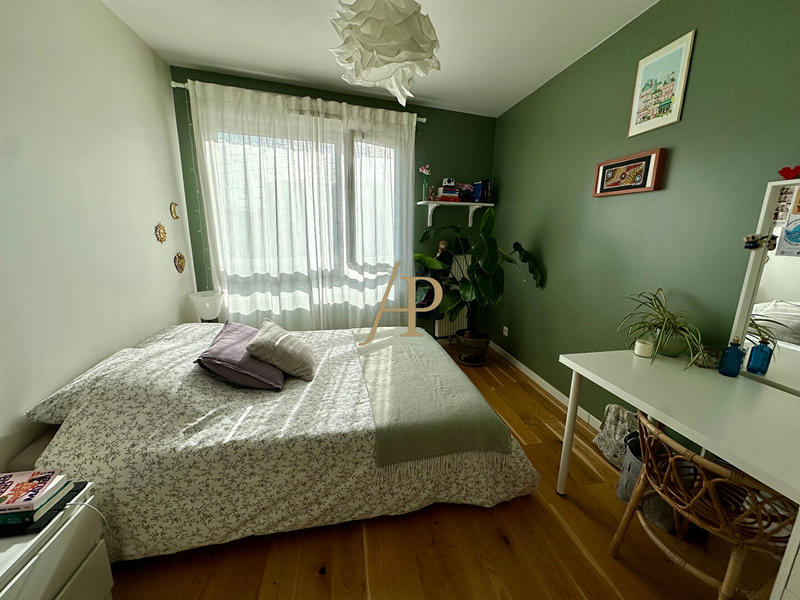 Appartement - 77 m² - 4 pièces