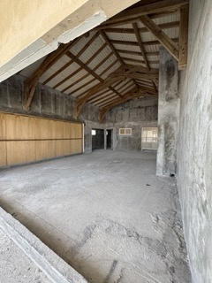 Local d'activités - 154 m²