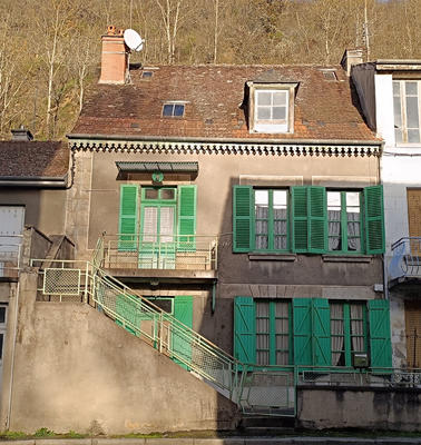 Maison - 96 m² - 4 pièces