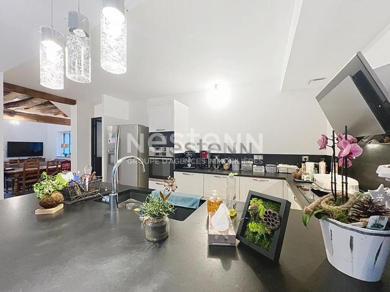 Longère - 261 m² - 8 pièces