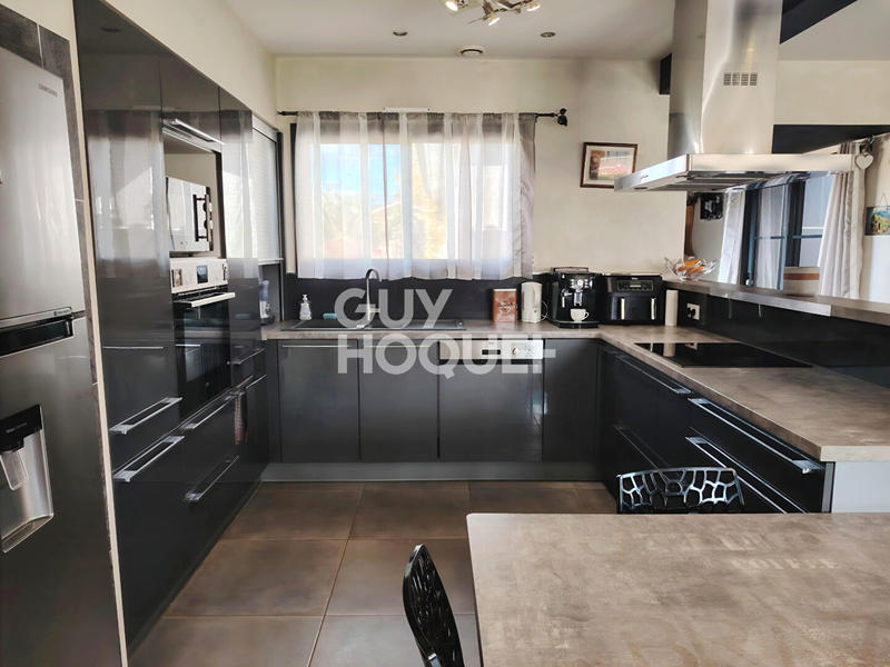 Maison - 147 m² - 5 pièces