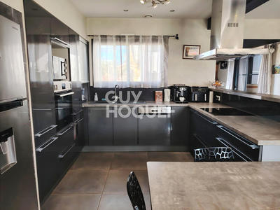 Maison - 147 m² - 5 pièces