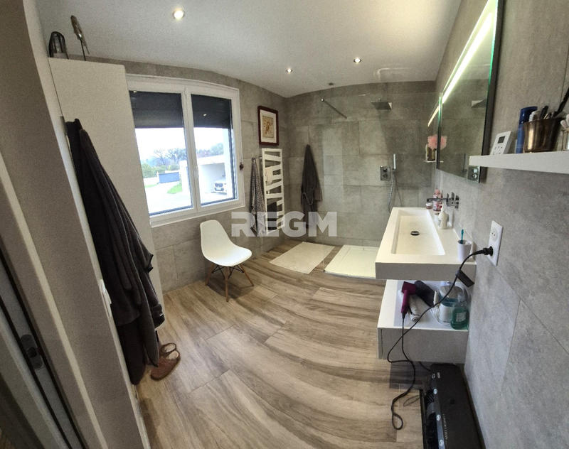 Villa - 177 m² - 5 pièces