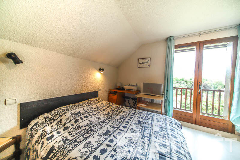 Maison - 180 m² - 6 pièces