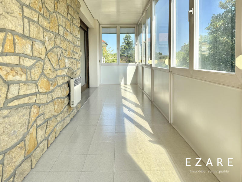 Maison - 185 m² - 6 pièces