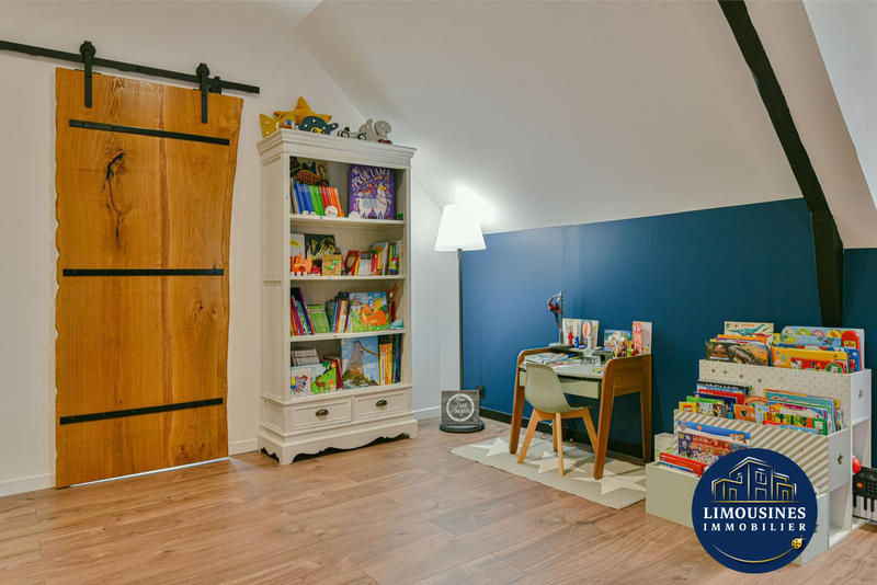 Villa - 322 m² - 11 pièces