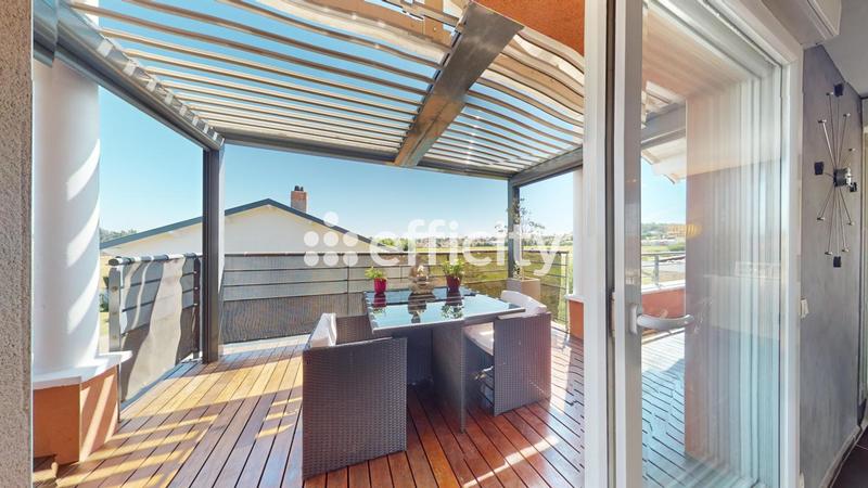 Appartement - 108 m² - 5 pièces