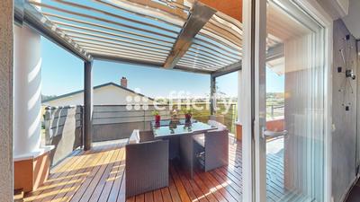 Appartement - 108 m² - 5 pièces