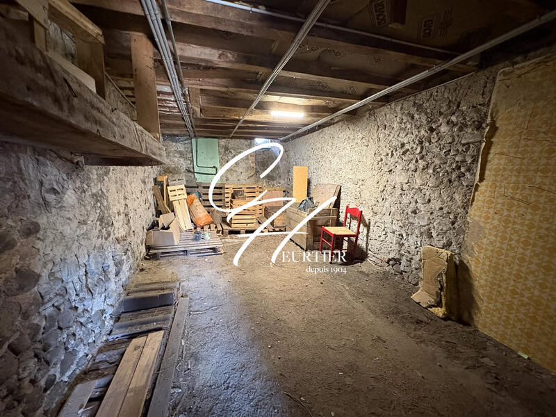 Maison - 80 m² - 4 pièces