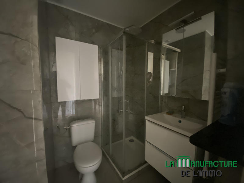 Appartement - 100 m² - 5 pièces