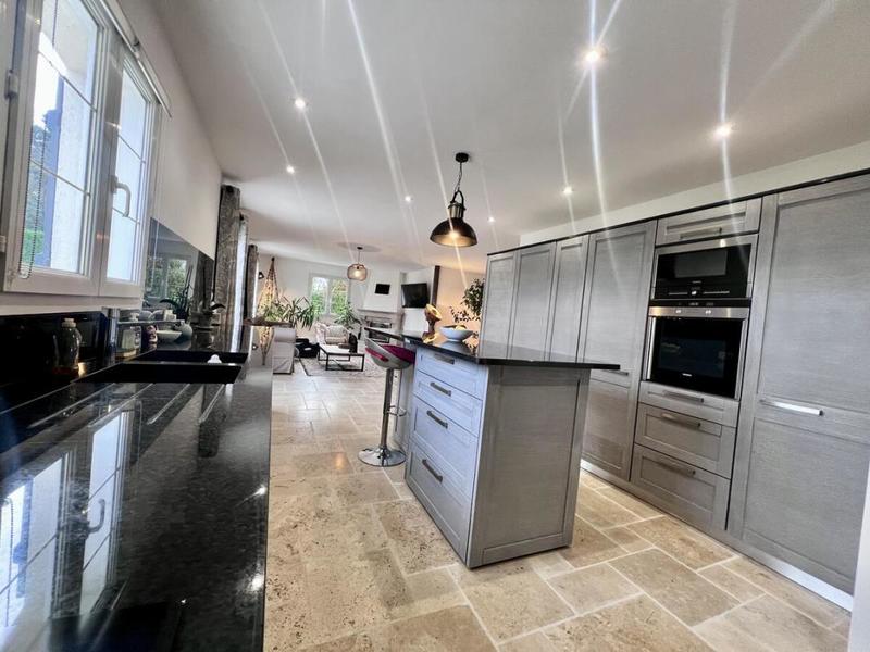 Maison - 130 m² - 5 pièces