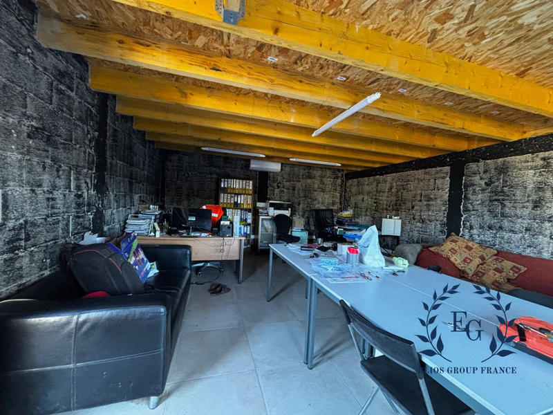 Local commercial - 720 m²