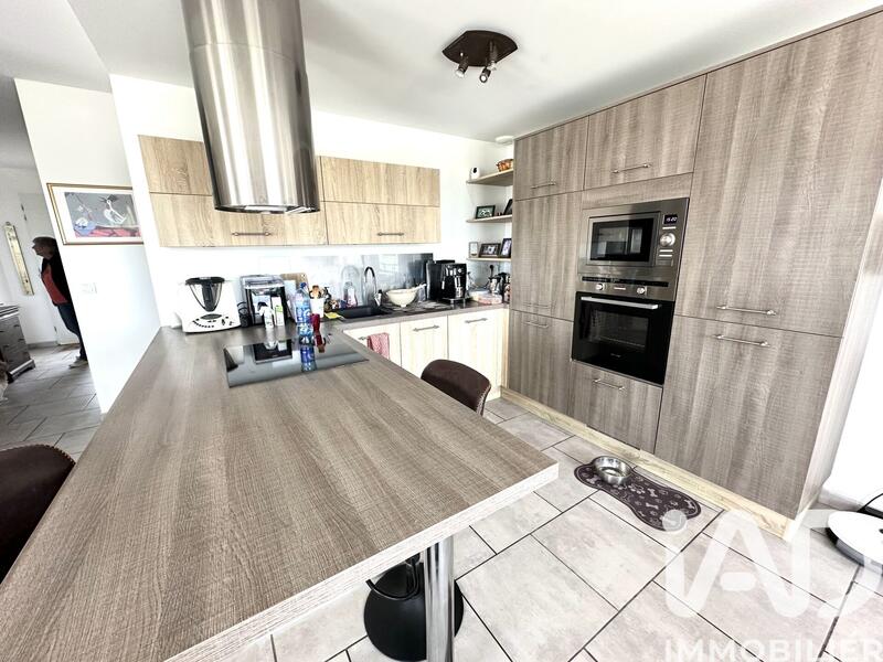 Maison - 102 m² - 4 pièces