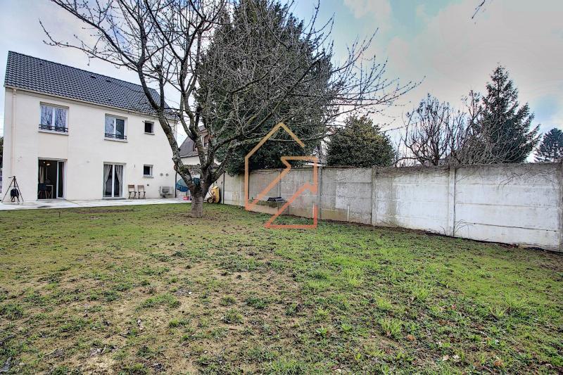 Maison - 104 m² - 5 pièces