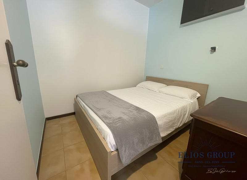 Maison - 204 m² - 9 pièces