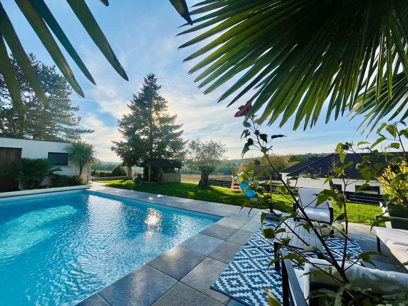 Maison - 179 m² - 6 pièces