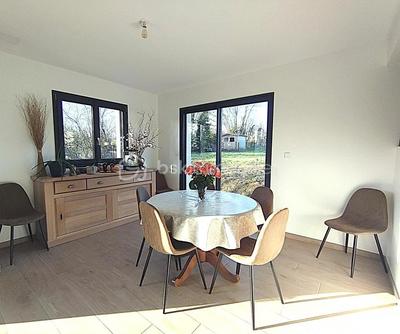 Maison - 159 m² - 7 pièces