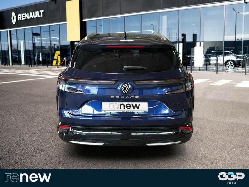 Renault Espace VI E-Tech hybrid 200 Techno