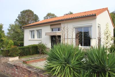 Maison - 105 m² - 5 pièces
