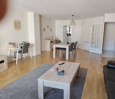 Appartement - 165 m² - 5 pièces