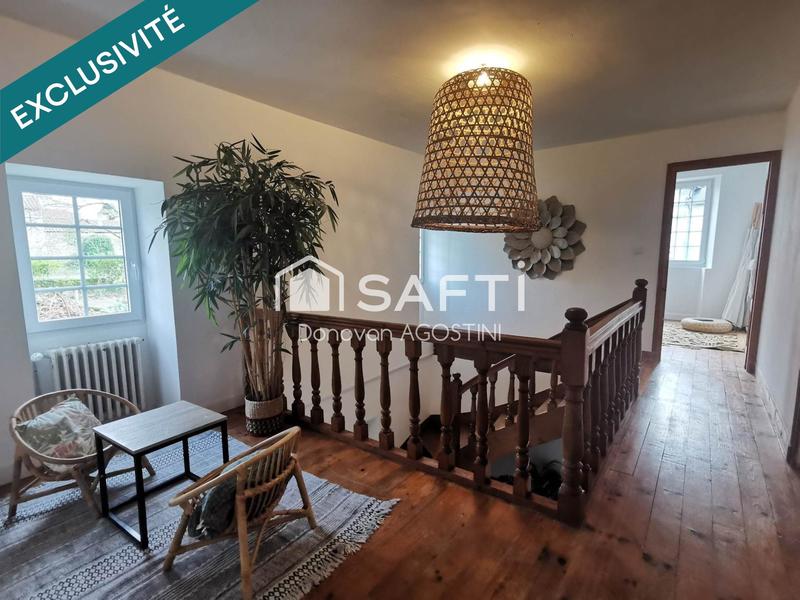 Maison - 215 m² - 8 pièces