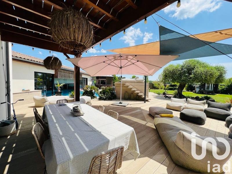 Maison de maîtres - 300 m² - 7 pièces