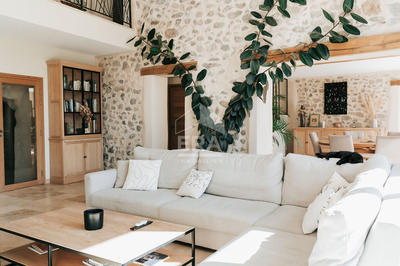 Maison - 231 m² - 6 pièces