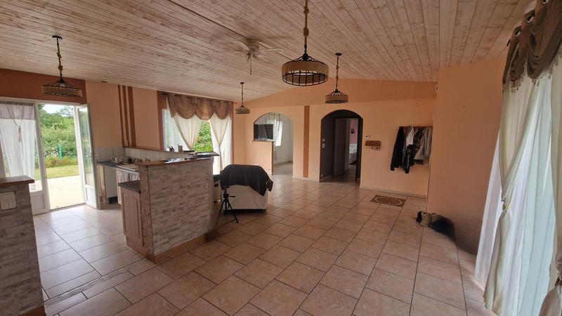 Maison - 93 m² - 4 pièces