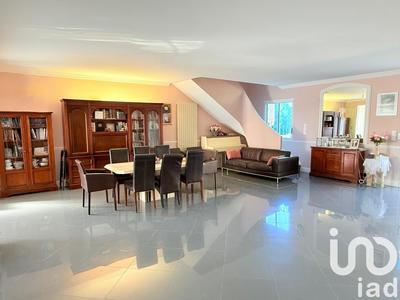 Maison - 200 m² - 7 pièces