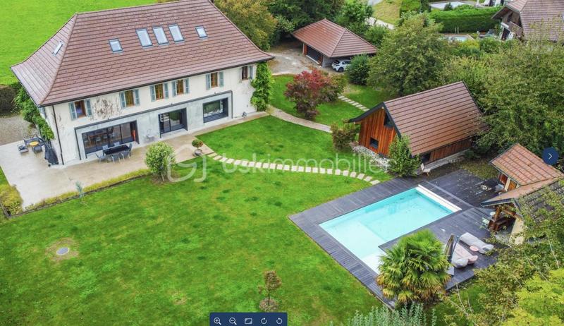 Maison de maîtres - 373 m² - 8 pièces