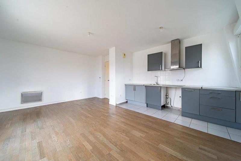 Appartement - 90 m² - 4 pièces