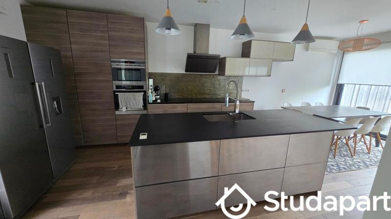 Chambre - 9 m² - 1 pièce