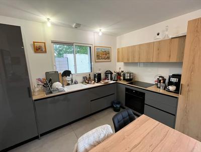 Maison - 95 m² - 4 pièces