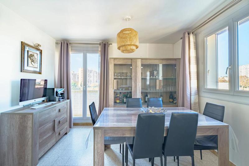 Appartement - 70 m² - 4 pièces