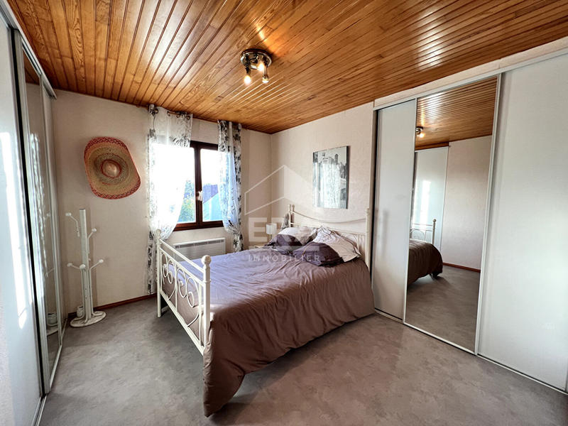 Maison - 141 m² - 7 pièces