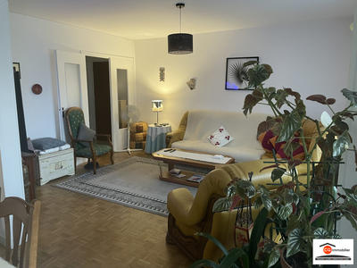 Appartement - 85 m² - 4 pièces