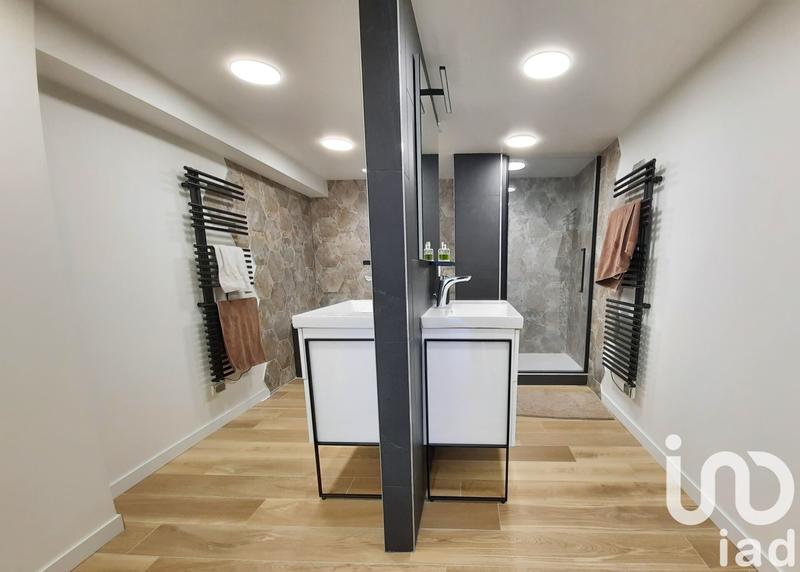 Maison - 199 m² - 6 pièces