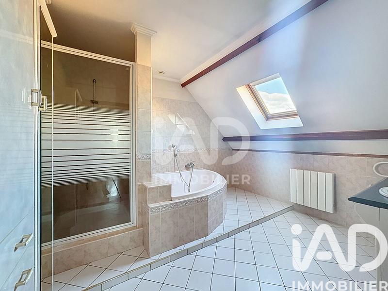 Maison - 97 m² - 4 pièces