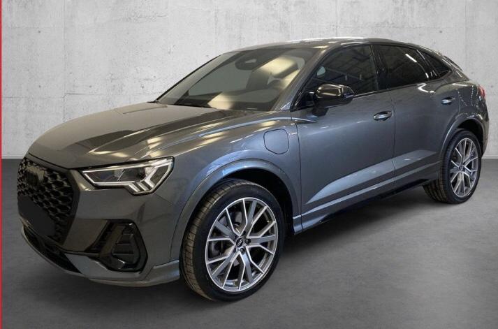 Audi Q3 Sportback 45 TFSIe 245 s-Line Hybride Rechargeable / Caméra de Recul Sieges et Coffre Elec Jantes 20"