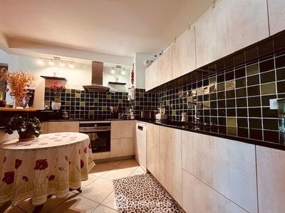 Appartement - 107 m² - 4 pièces